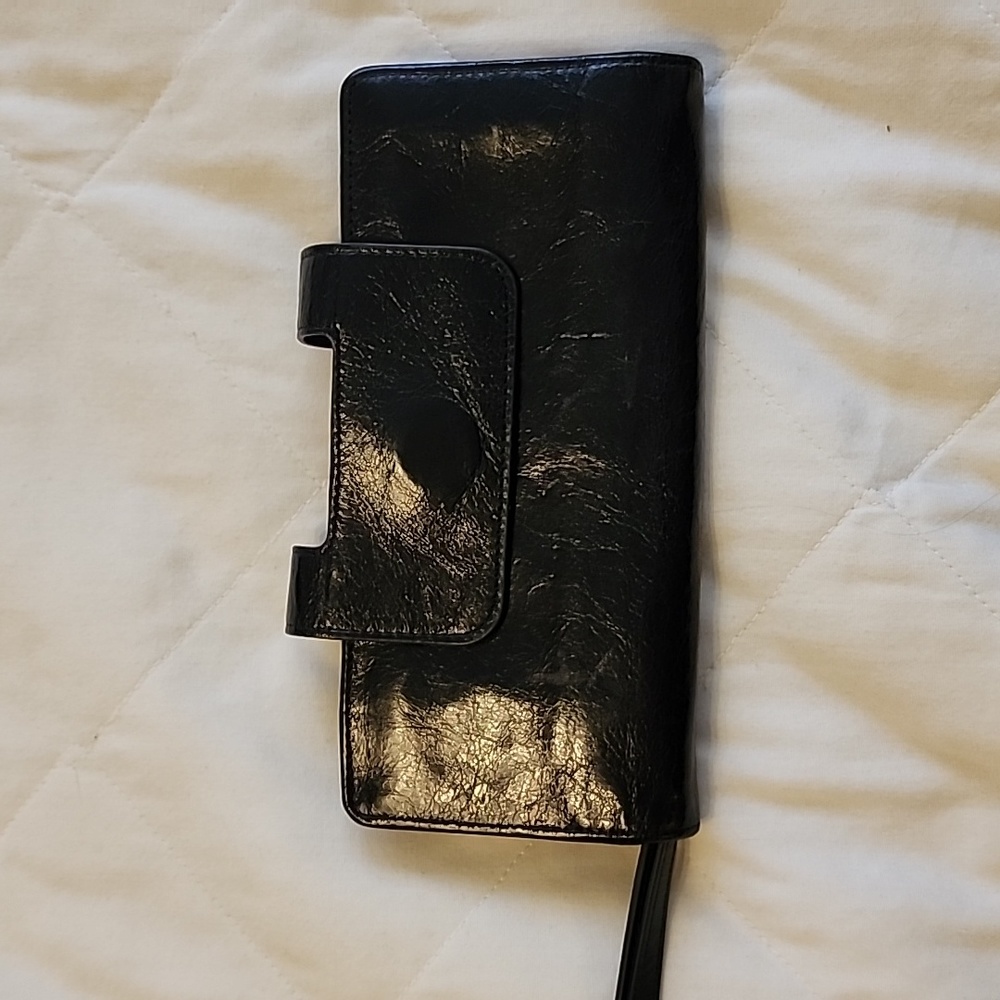 HOBO wristlet/clutch EUC